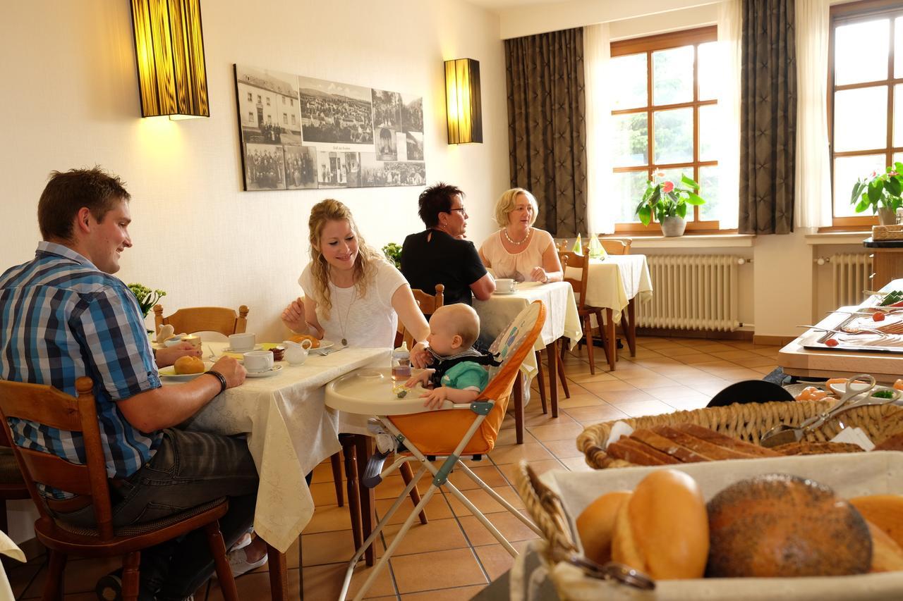 Landgasthaus Hoffmann Kruchten Εξωτερικό φωτογραφία